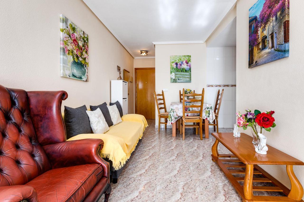Apartament Caballero De Rodas Torrevieja Eksteriør bilde