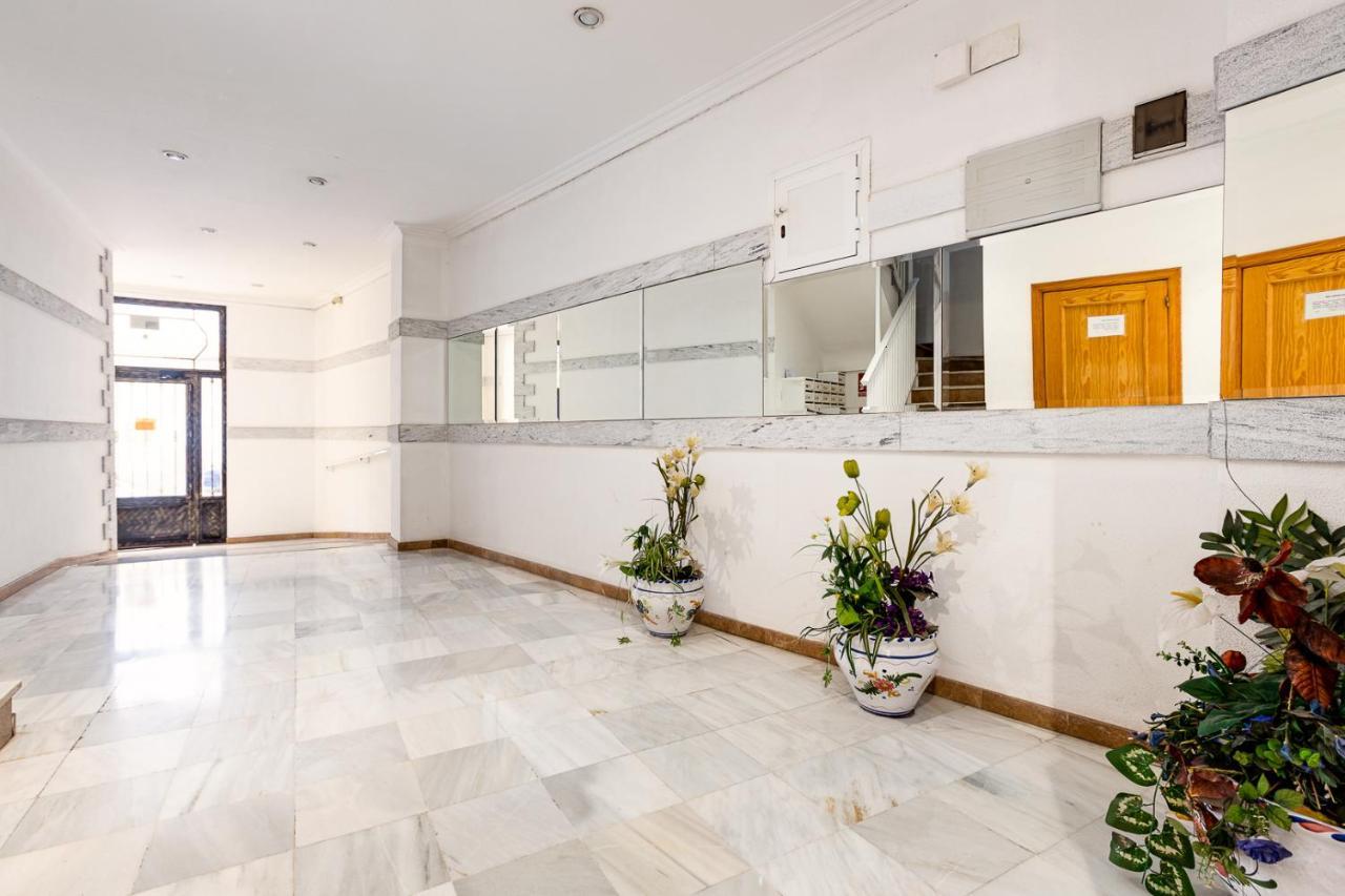 Apartament Caballero De Rodas Torrevieja Eksteriør bilde