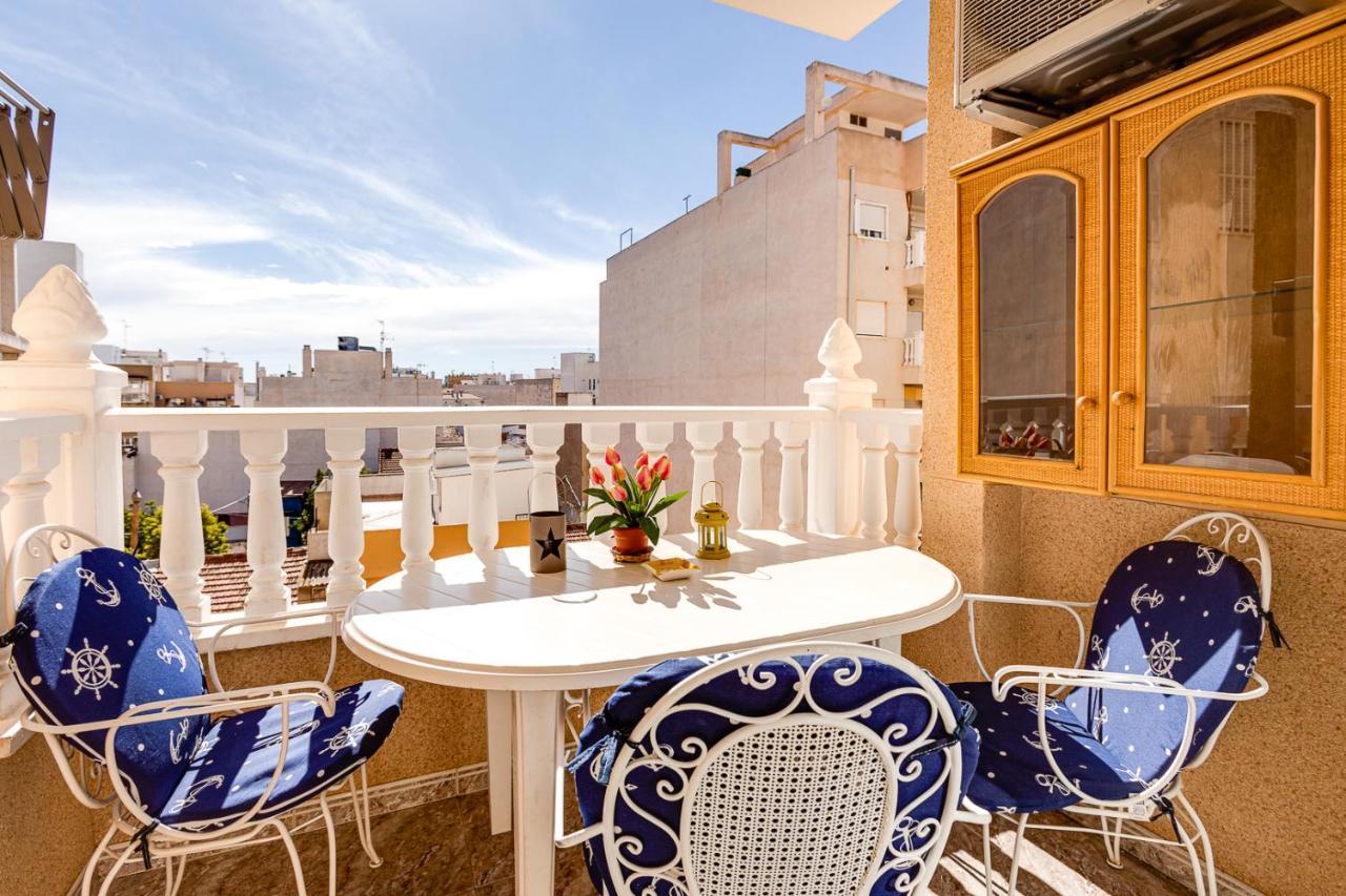 Apartament Caballero De Rodas Torrevieja Eksteriør bilde