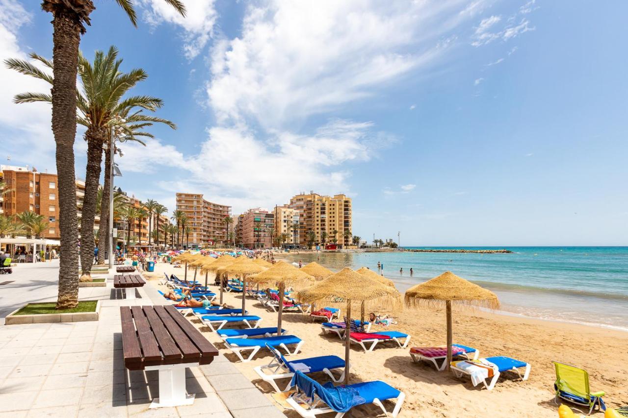 Apartament Caballero De Rodas Torrevieja Eksteriør bilde