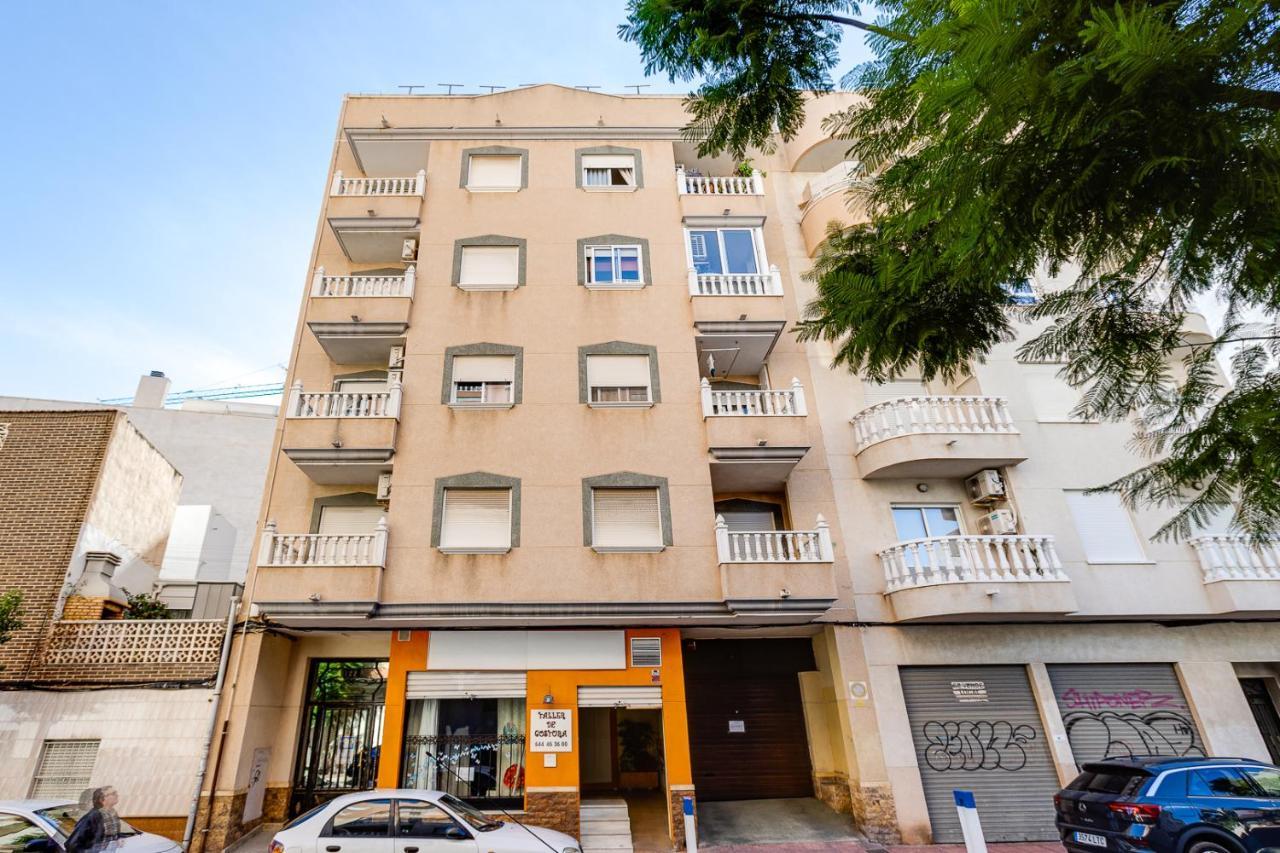 Apartament Caballero De Rodas Torrevieja Eksteriør bilde
